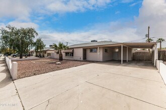 Building Photo - 5620 N 19th Ave