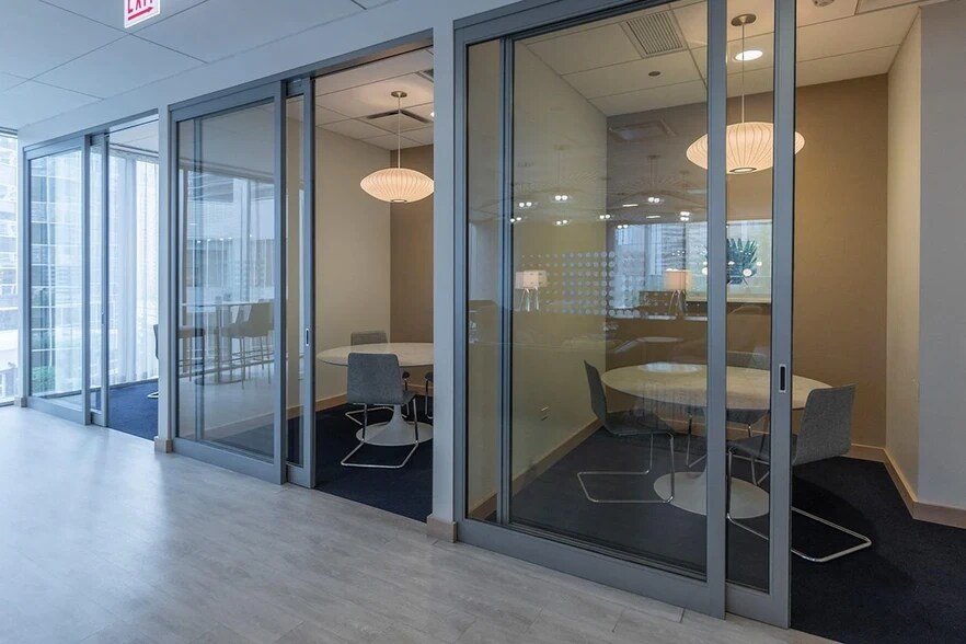 Building Photo - 323 E Wacker Dr