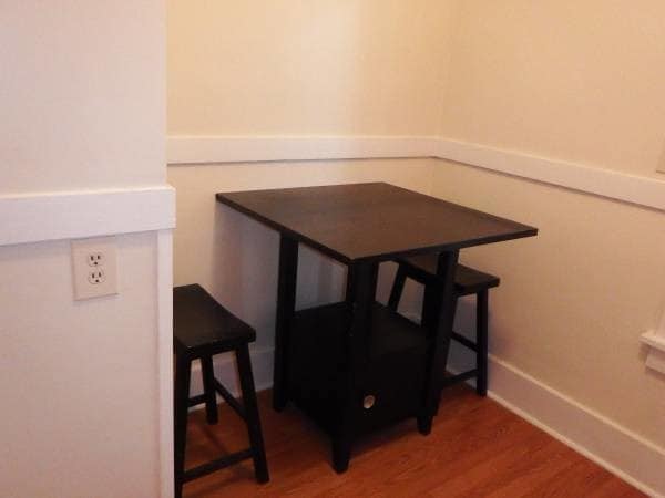 Nook Kitchen - 1209 E 9th St