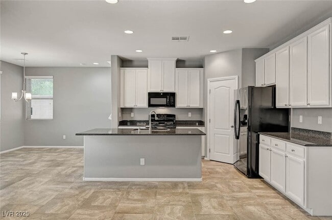 Building Photo - 864 Royal Amethyst Way