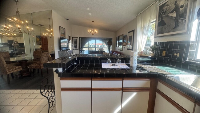 Building Photo - 5483 Casablanca Cir