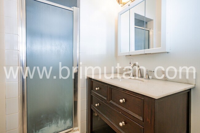 Building Photo - 1785 S 2600 E