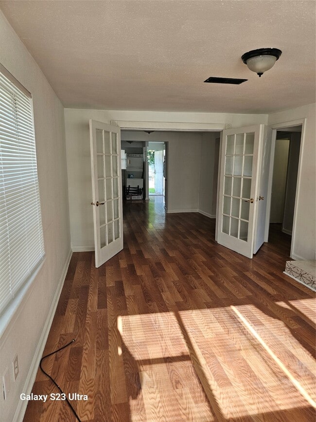 Building Photo - 7914 Lockwood Dr