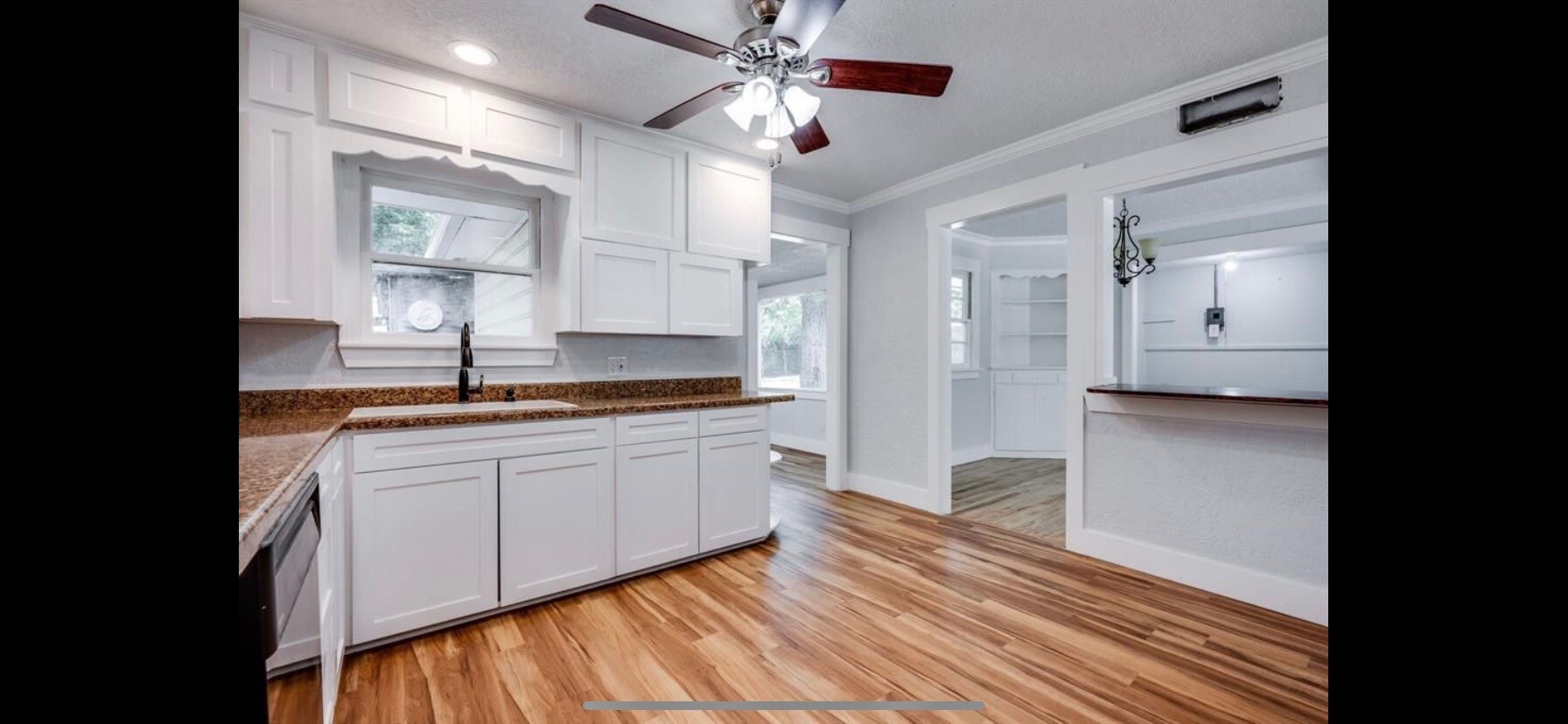 Building Photo - 702 W Brockett St