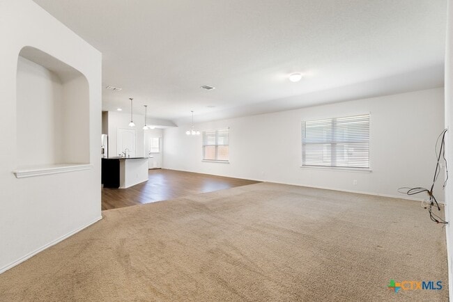 Building Photo - 8221 Lazy Brook