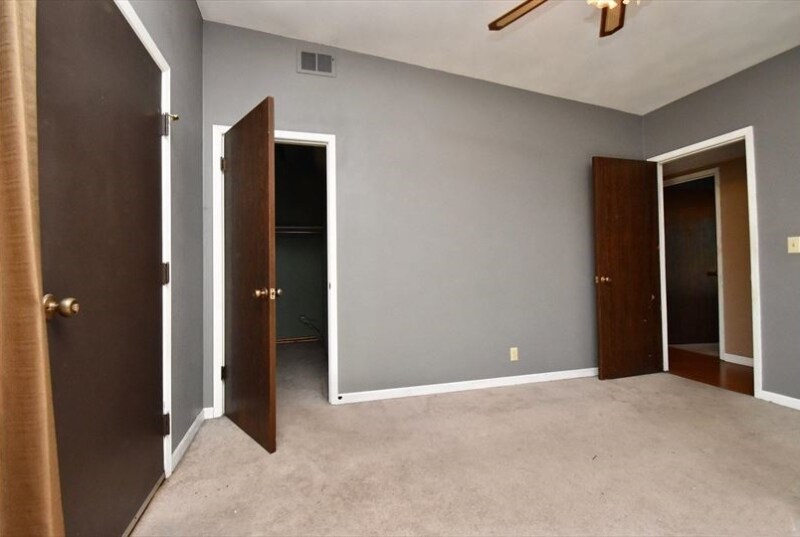 Building Photo - 6831 N Frostwood Pkwy