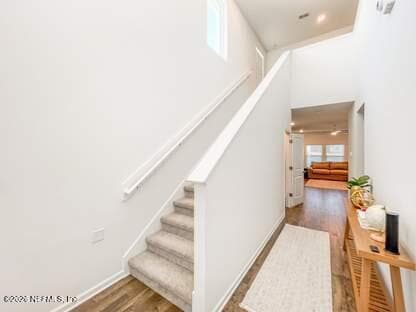 Building Photo - 14185 Epply Dr