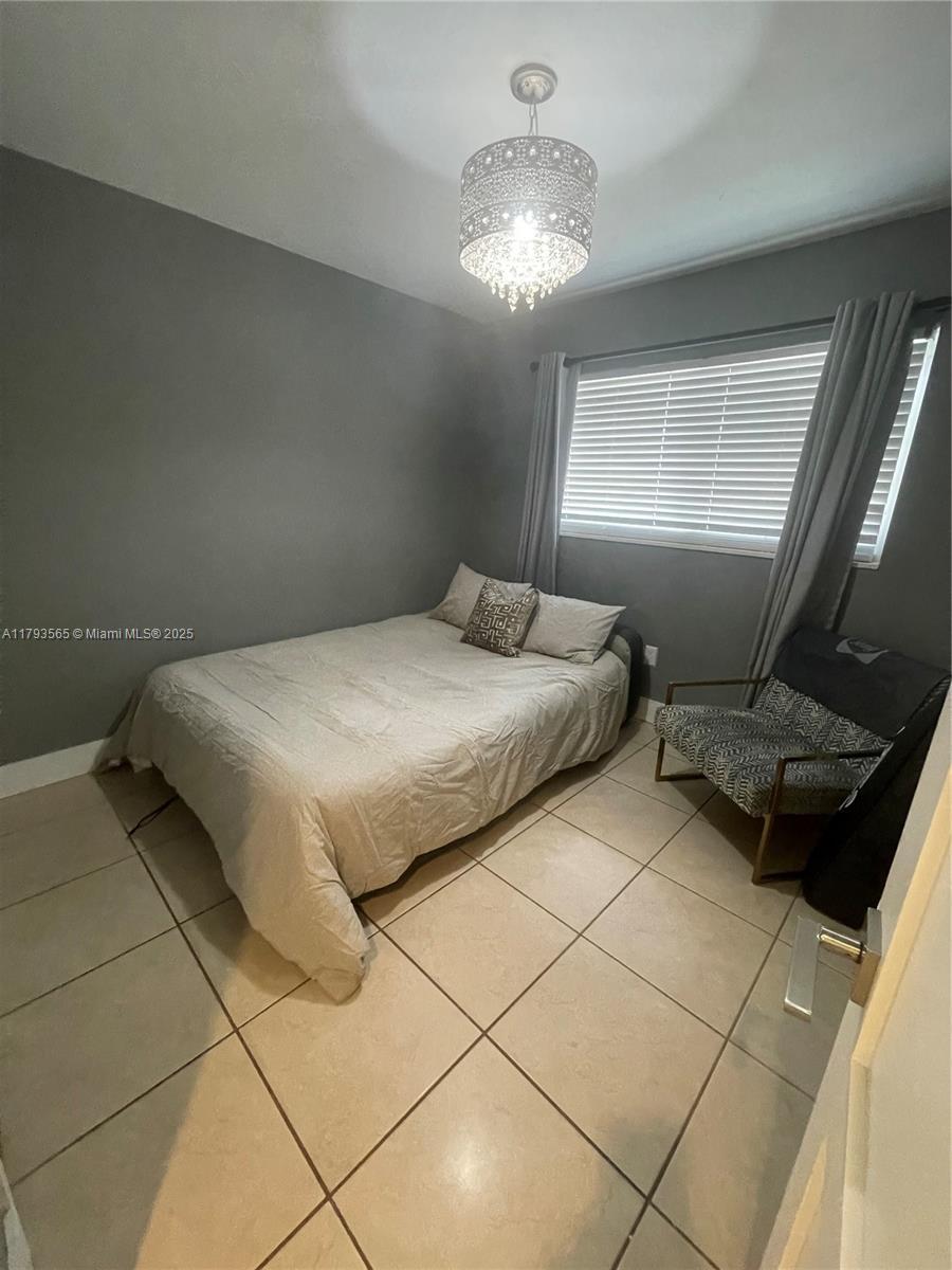 Building Photo - 9770 SW 85th Ter