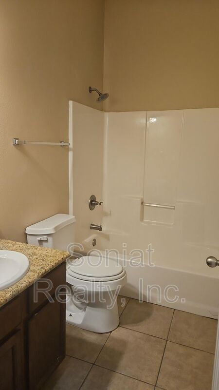 Building Photo - 4022 Baudin St