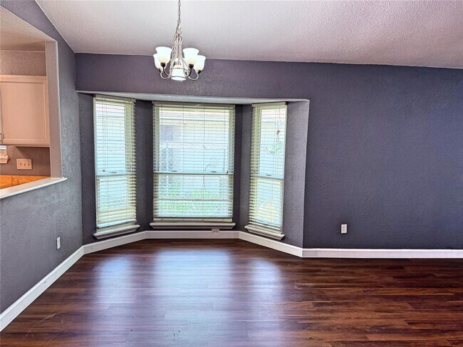 Building Photo - 12314 Thompkins Dr