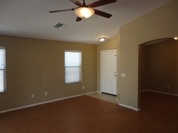 Building Photo - 3764 W Five Mile Peak Dr