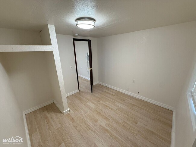 Building Photo - 1531 McKinley Ave