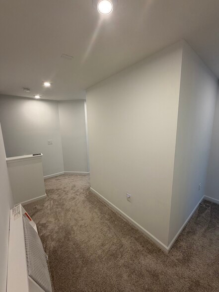 Building Photo - 3357 Abberley Dr
