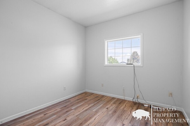 Building Photo - Charming Country Home on 2 Acres | 5 Bed | 3 Bath | Blackfoot, ID