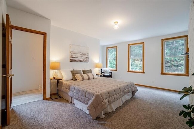 Building Photo - 522 Suffolk St