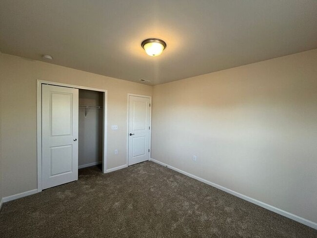 Building Photo - 5718 Preveza Pl