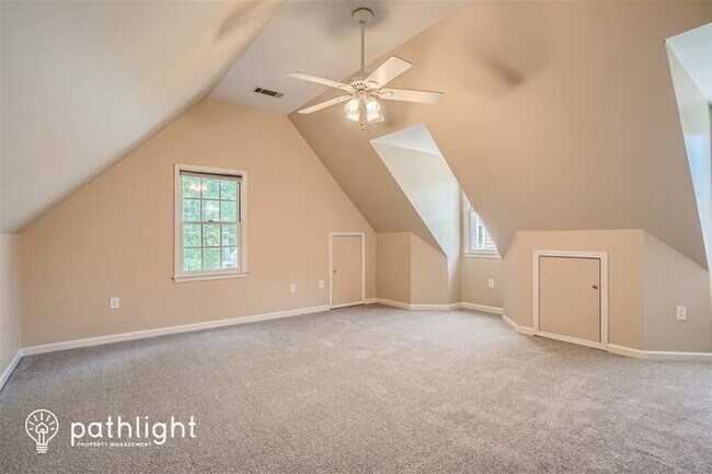 Building Photo - 11050 Amberton Crossing, Johns Creek, GA, ...