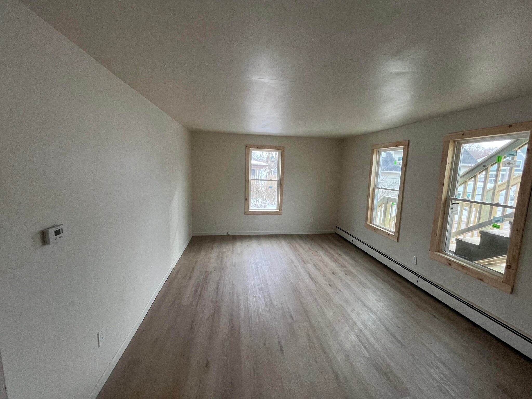 Building Photo - 9 Hudson St