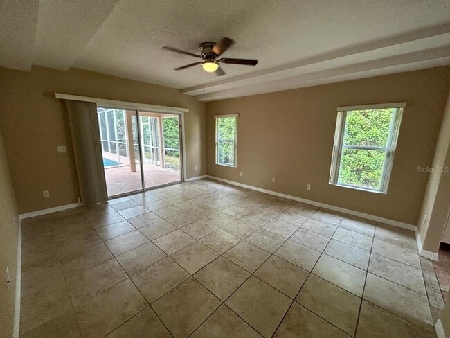 Building Photo - 129 Brittany Ln
