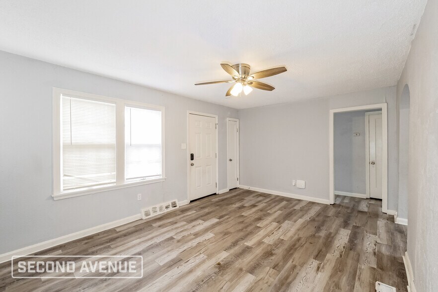 Building Photo - 4655 Benton Blvd