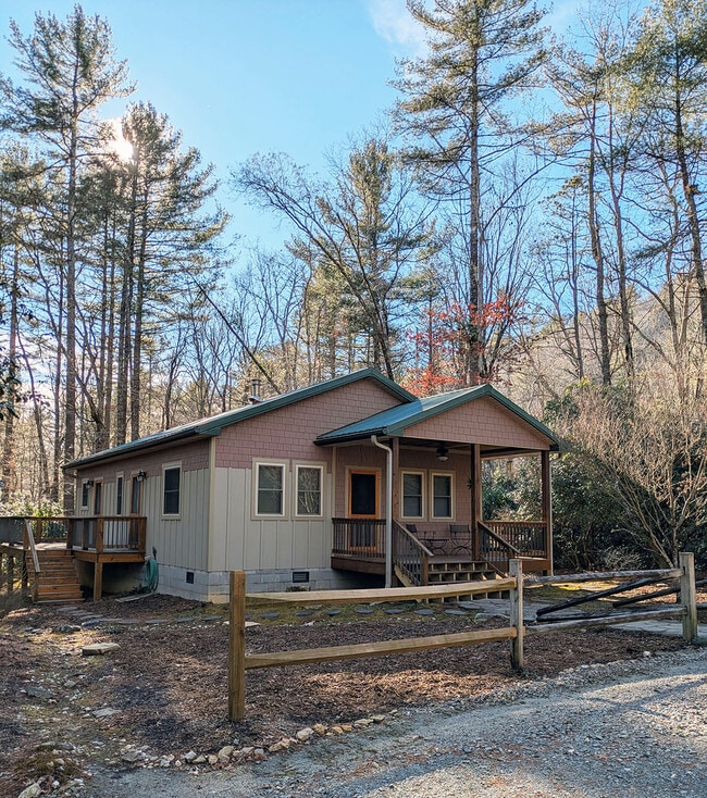 Building Photo - 291 Leamon Dr