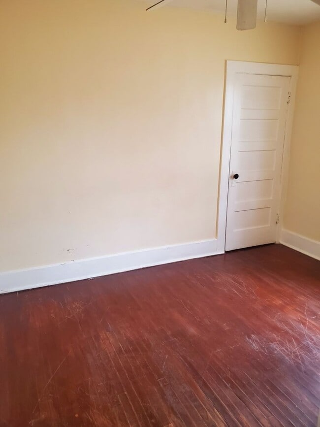 Building Photo - Coming Soon! Well Maintained and Clean 2br...