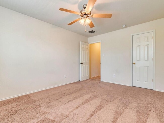 Building Photo - 6 Verde Ranch Loop