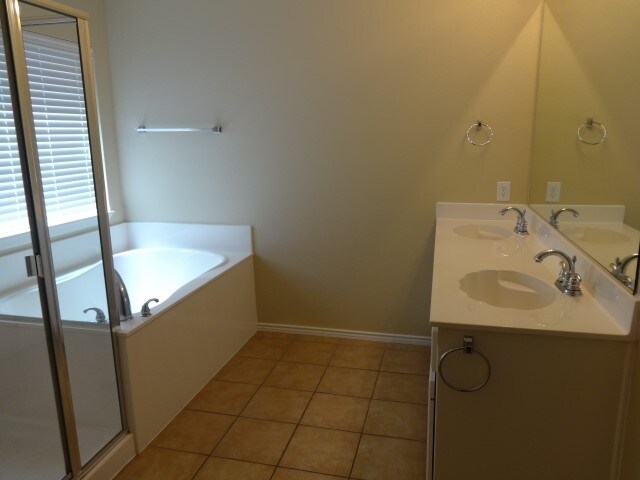 Building Photo - 9725 Minton Dr