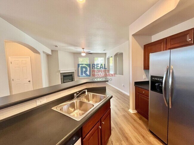 Building Photo - 9565 Elmhurst Ln