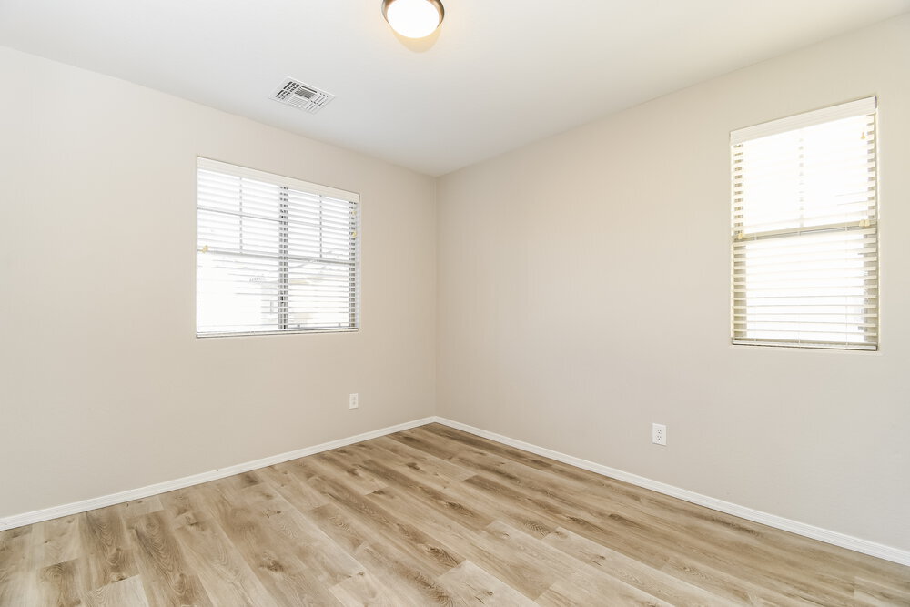 Building Photo - 2494 E Boston St