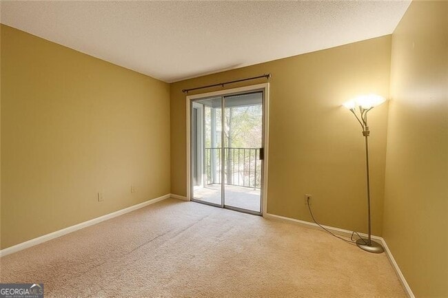 Building Photo - 424 Granville Ct