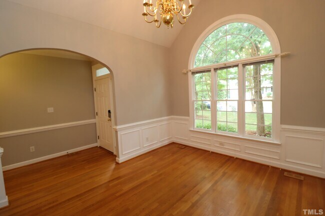 Building Photo - 100 Pebble Ridge Farms Ct