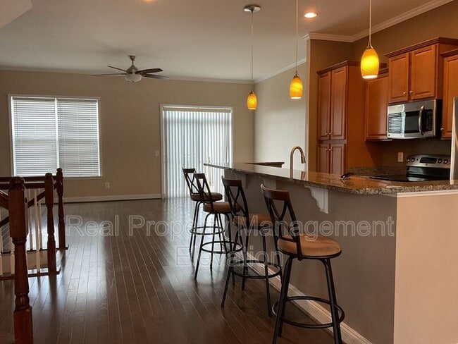 Building Photo - 111 Kingsley Dr