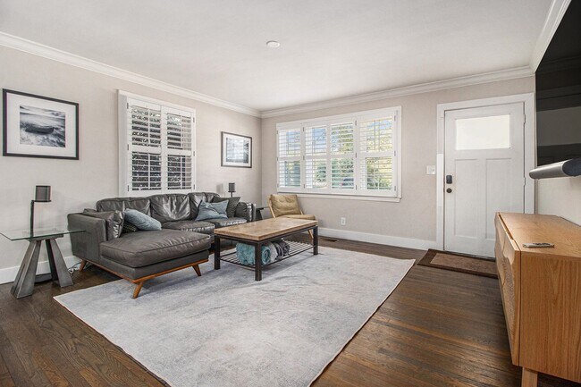Building Photo - Fully Renovated Smart Home | EV Ready | Au...