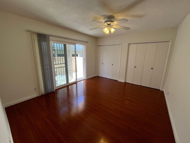 Building Photo - 1065 S Holt Ave