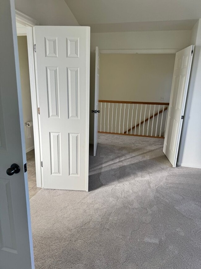 Building Photo - 1613 Summerset Dr