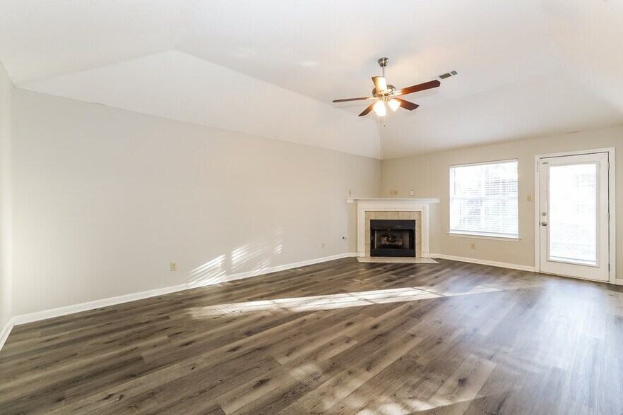 Building Photo - 1516 Beringer Dr