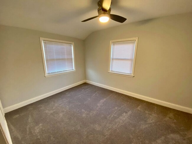 Building Photo - Stunning 3bedroom Home in Dundalk