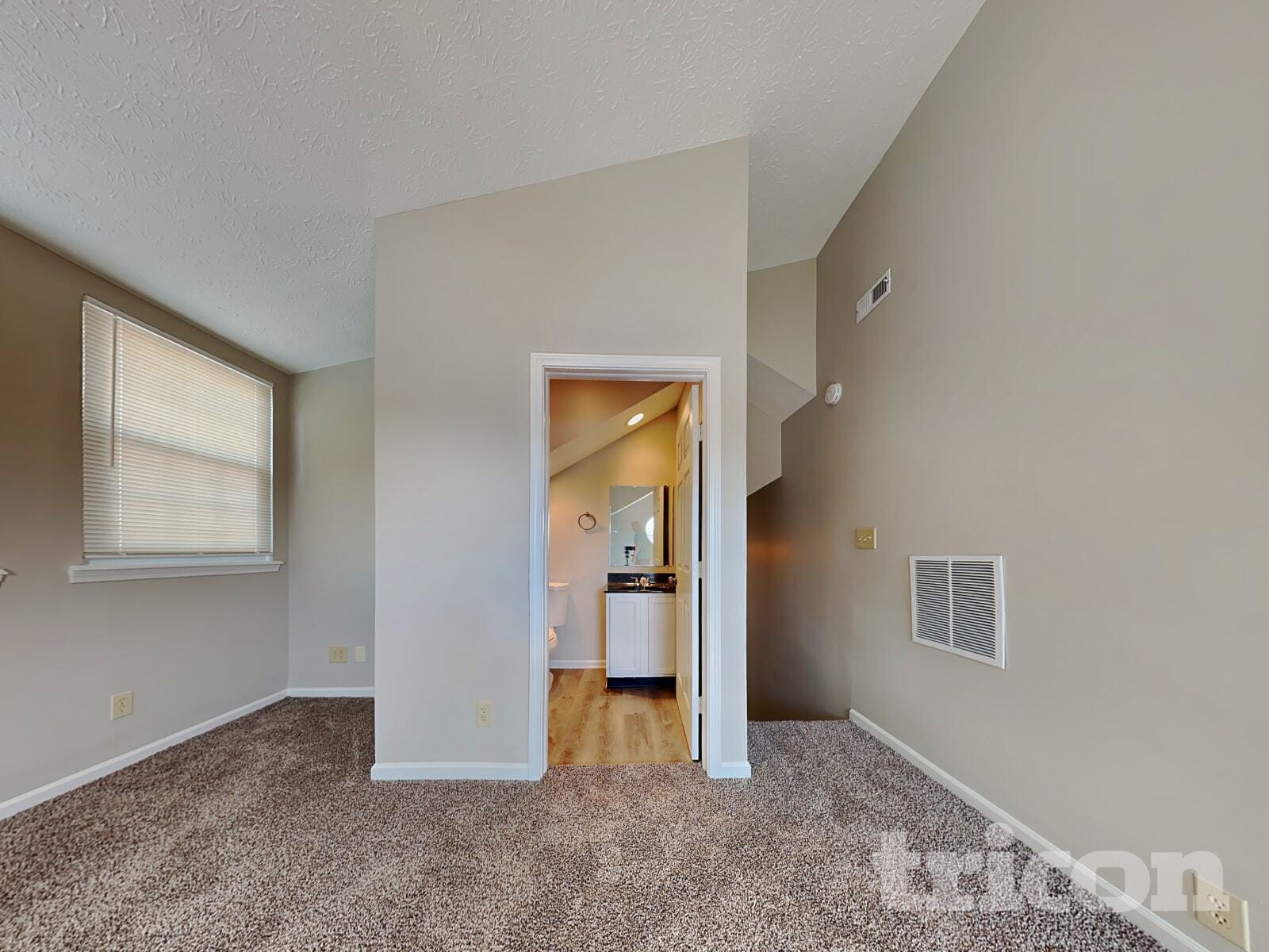 Building Photo - 1224 Stradford Ct