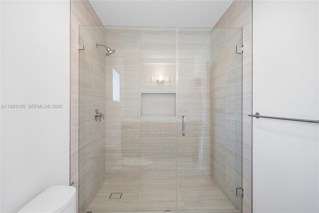 Building Photo - 7531 Beach View Dr