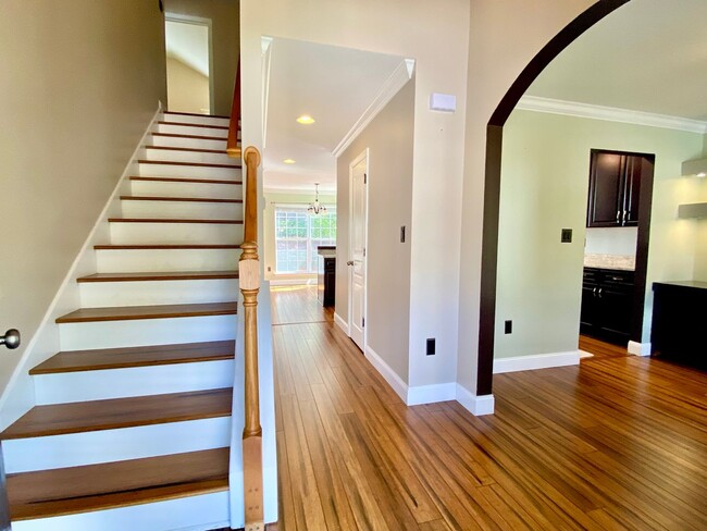 Building Photo - 1744 Somersby Ln