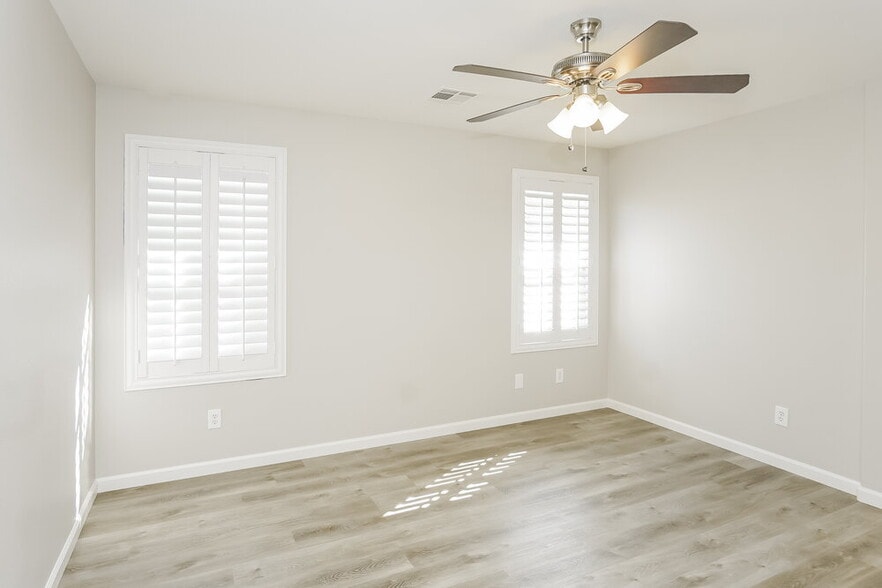 Building Photo - 987 Monte De Oro Ave