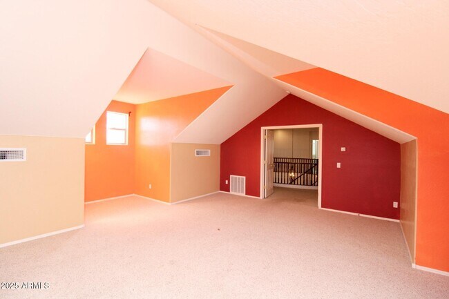 Building Photo - 3316 E Kingbird Pl
