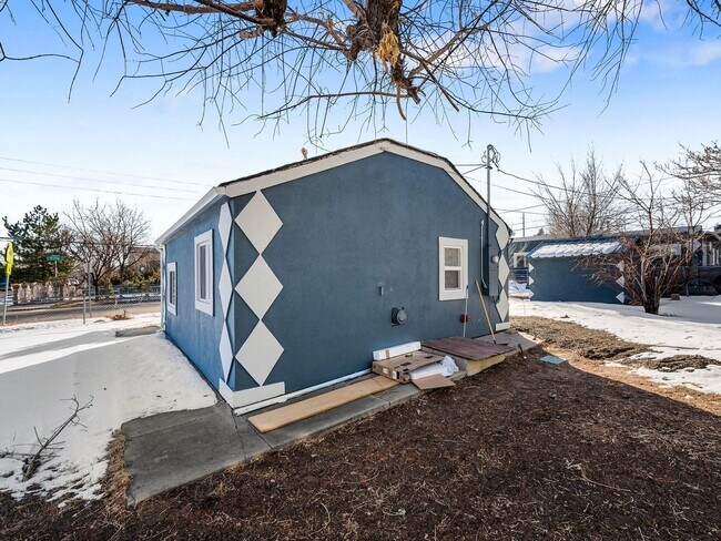 Building Photo - Charming 1BD/1BA ADU in Denver’s Westwood ...