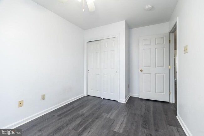 Building Photo - 483 Fort Hill Cir