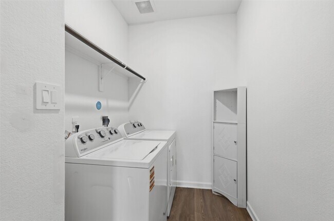 Building Photo - 32322 Melbrooke Dr