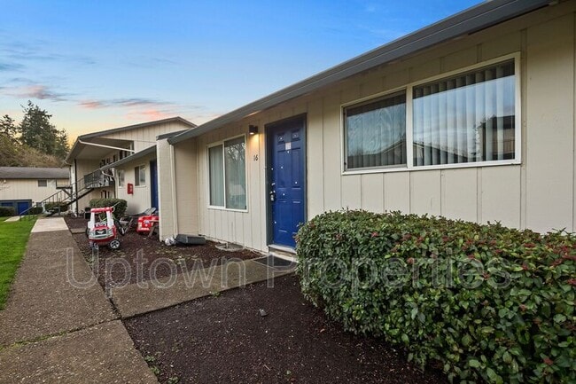 Building Photo - 13000 NW Cornell Rd