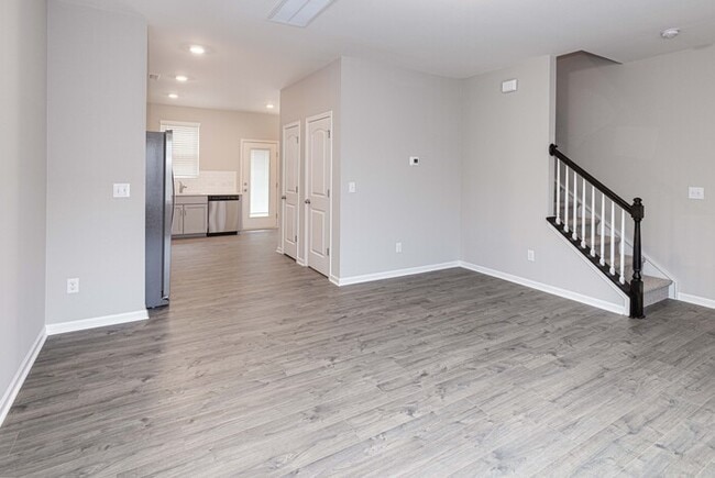 Building Photo - 3BD/2.5BTH townhome located in the Villages at Mallard Creek