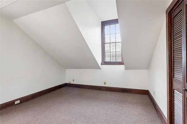 Building Photo - 622 Dauphine St