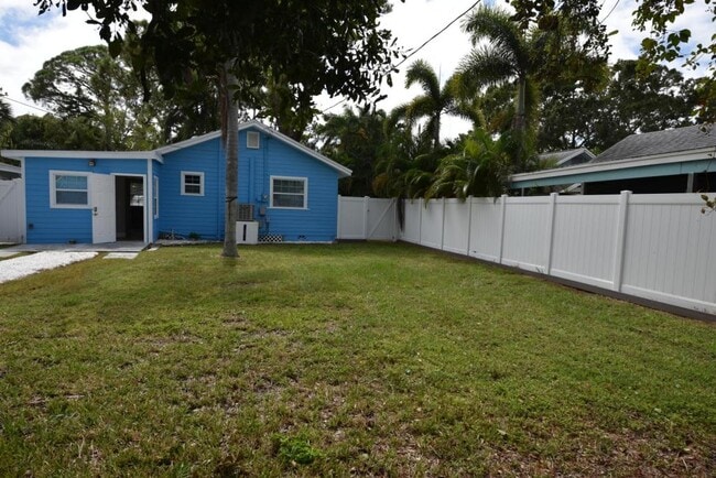 Building Photo - 528 Tennessee Ave